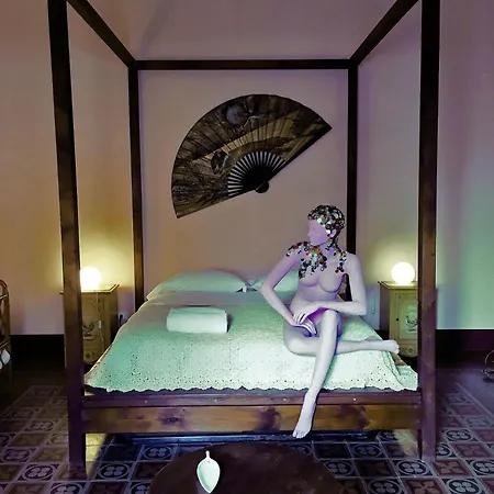 La Cot Bed & Breakfast