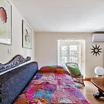 La Cot Bed and Breakfast 4*
